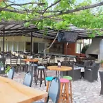 Unlu Hotel 2*